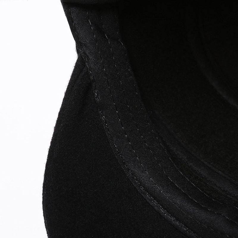 Cappellino da baseball donna in lana con paraorecchie e lettere_voghion.com