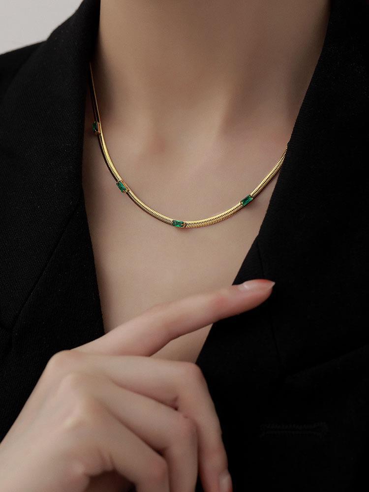 6g Weight Zircon Inlay Material Fashion Geometric Titanium Steel Inlay Zircon Necklace 1 Piece