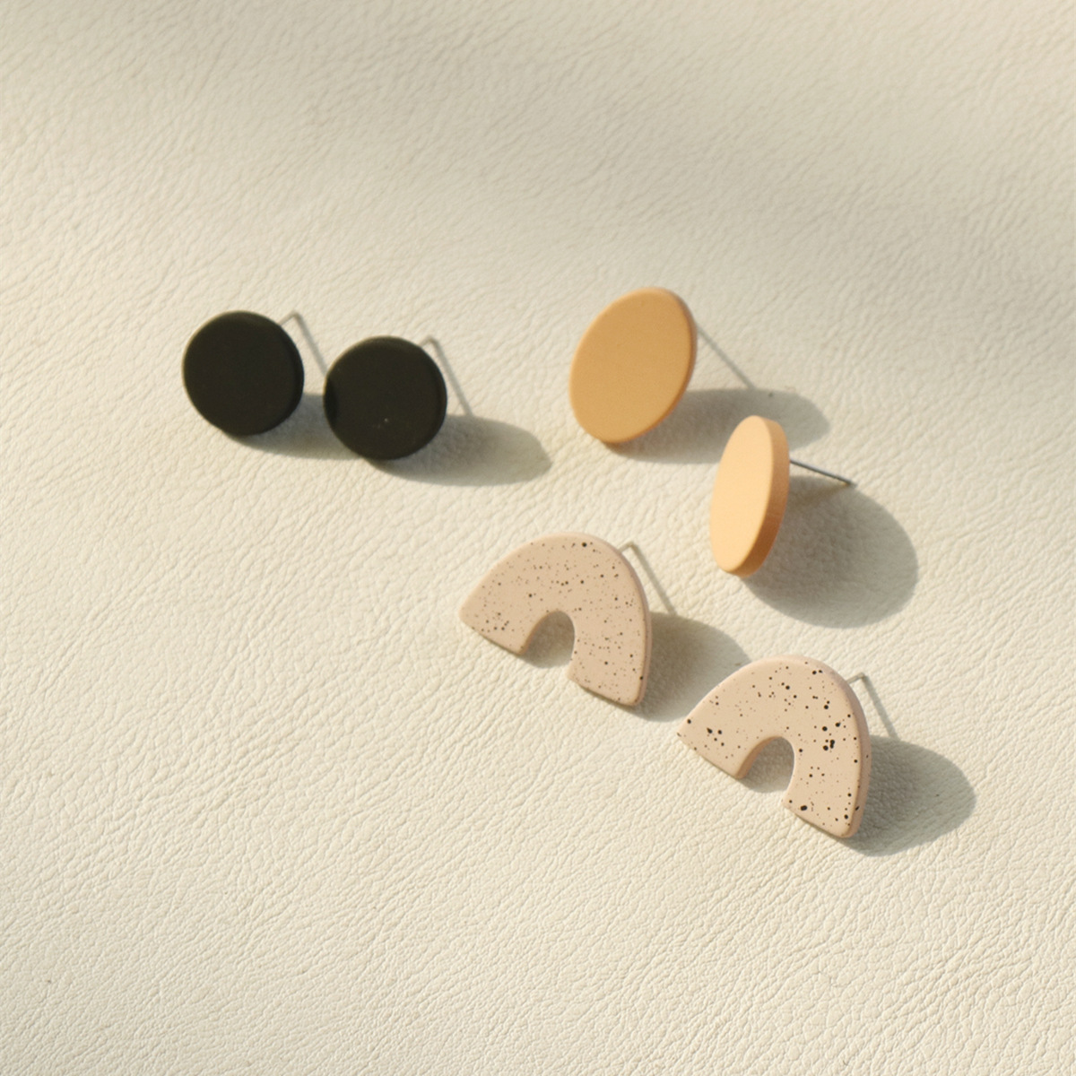 3 Pairs Simple Style Geometric Soft Clay Women's Ear Studs display picture 6