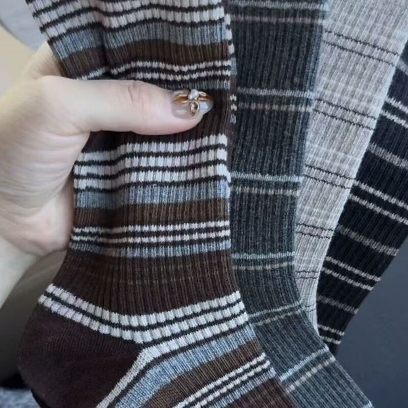 Women's Autumn and Winter High Tube Knit Retro Striped Versatile Socks Color-Blocking Breathable Socks Ins Trendy Women's Socks