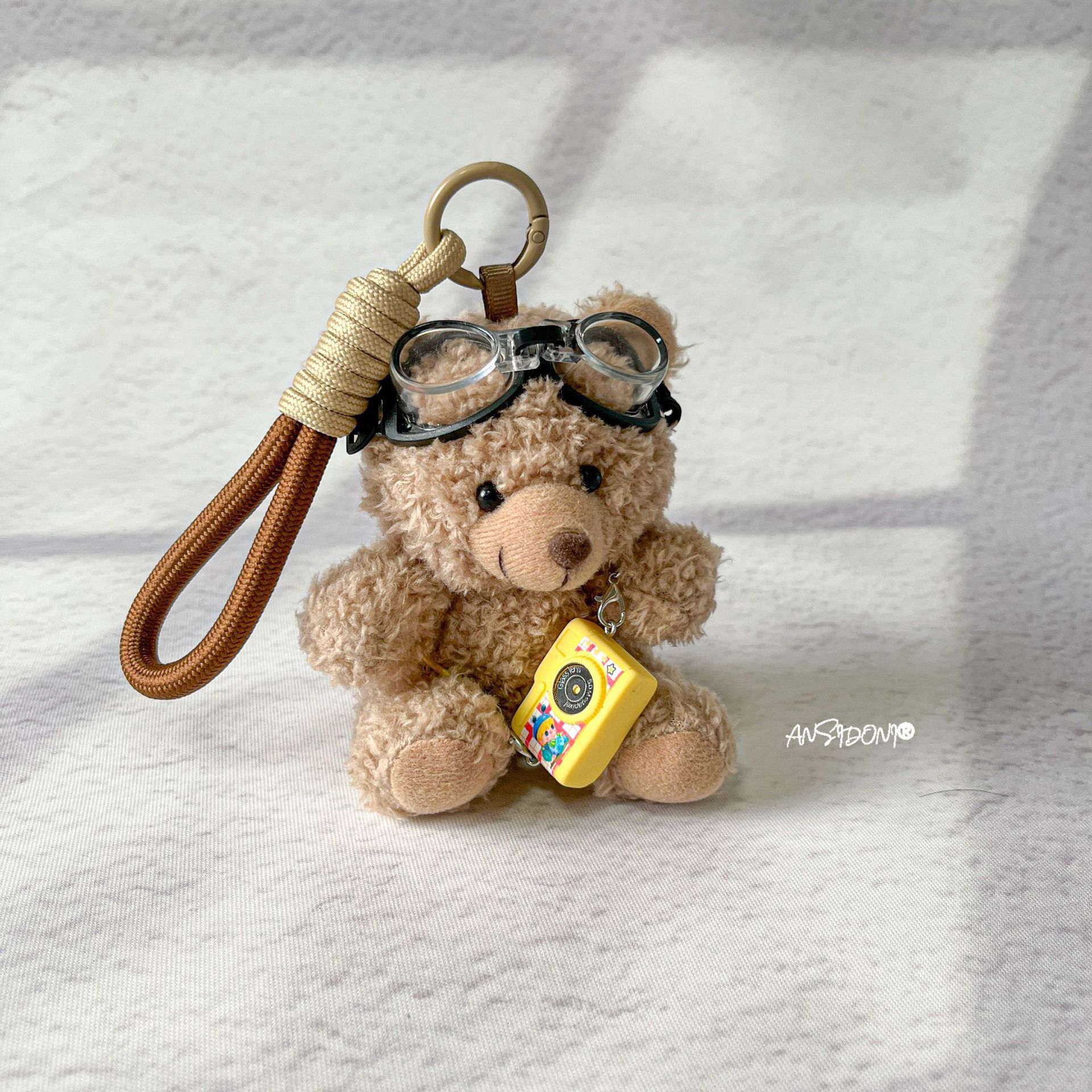 [테디베어] 수영 고글 + 대각선 노란색 카메라 + 랜덤 랜야드