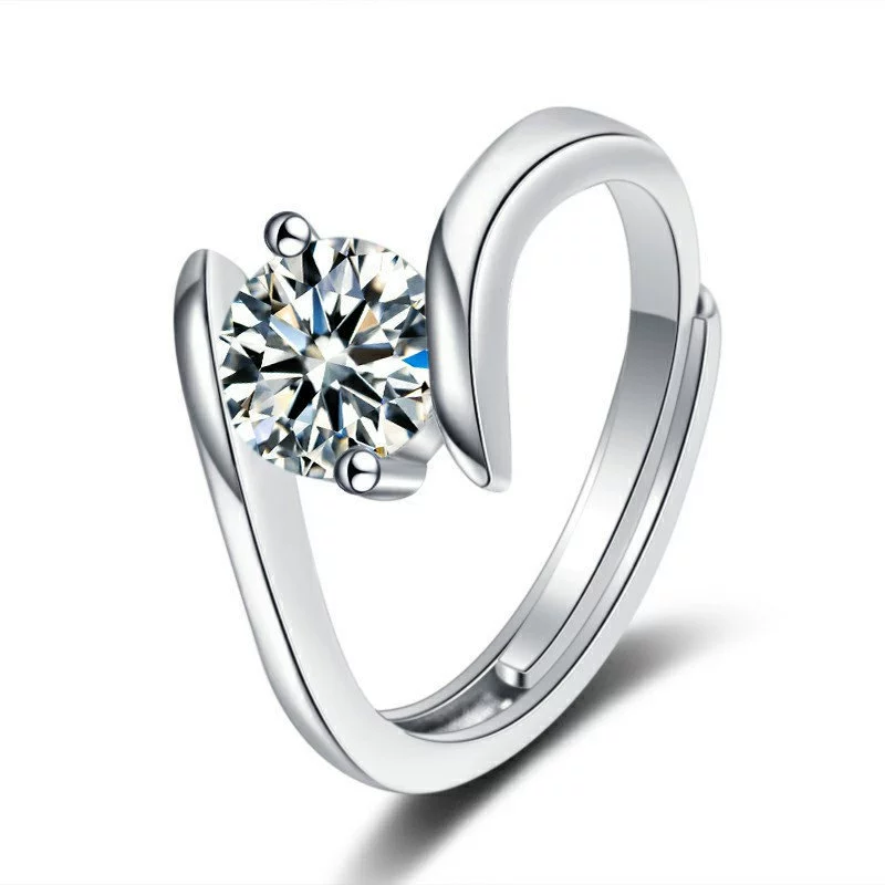 Trend accessory, wedding ring, simple and elegant design, one carat diamond