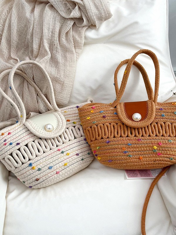 Straw woven basket