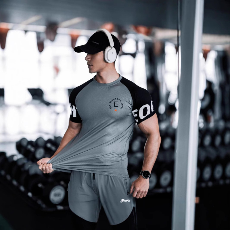 Men's T-Shirt Summer Casual Running Sports Gym Slim Elastic Exercise Ice-Feel Quick-Drying Short-Sleeved T-Shirt
