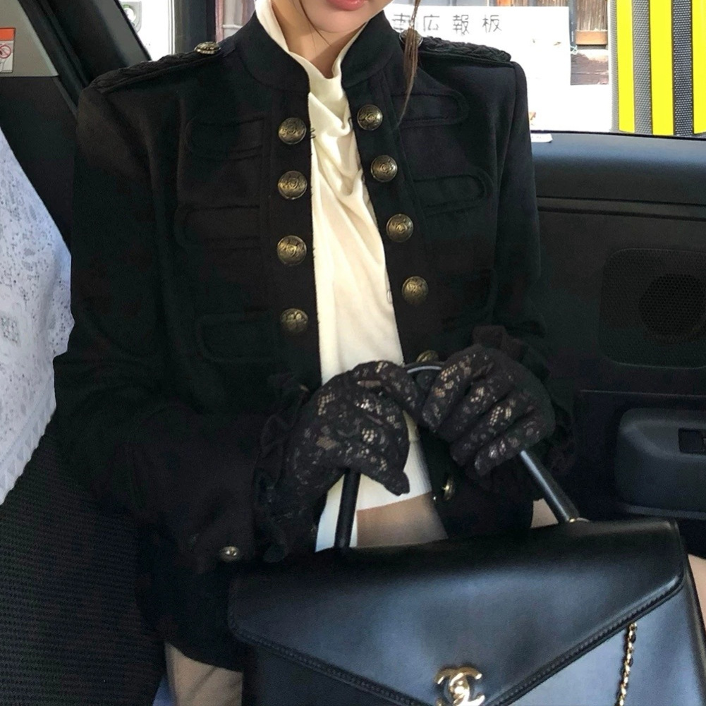 8/5 Naoi Rei! A vintage-style, stylish Napoleon-inspired coat with a unique cuff design, perfect for a yakuza heiress look.