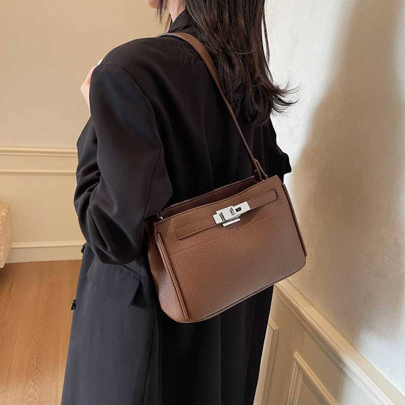 Moda alta sensación Kylie bolso para mujeres 2024 otoño invierno nuevo nicho popular simple bolso de hombro estilo exterior bolso de mochila universal