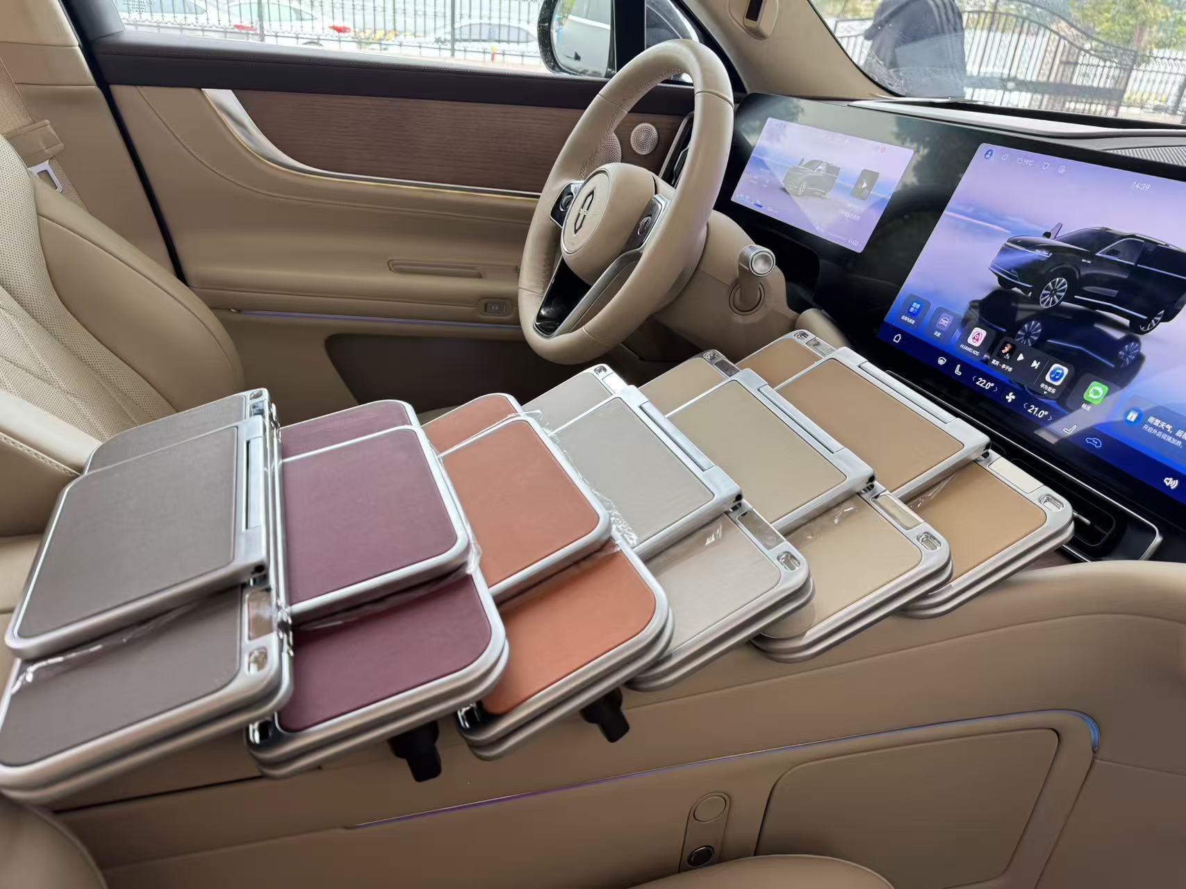 Cross-Border New Hot-Selling Car-Mounted Small Table Board for Storage and Office Use, Foldable and Practical for Placing Computers and Mobile Phones