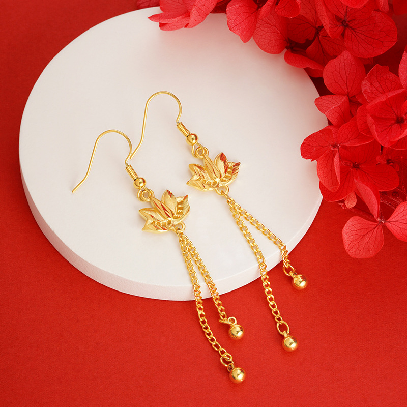 Pendientes de loto oro arena pendientes largos borla de las mujeres joyería de aleación de cobre Internet celebridad mismo suministro pendientes de estilo chino