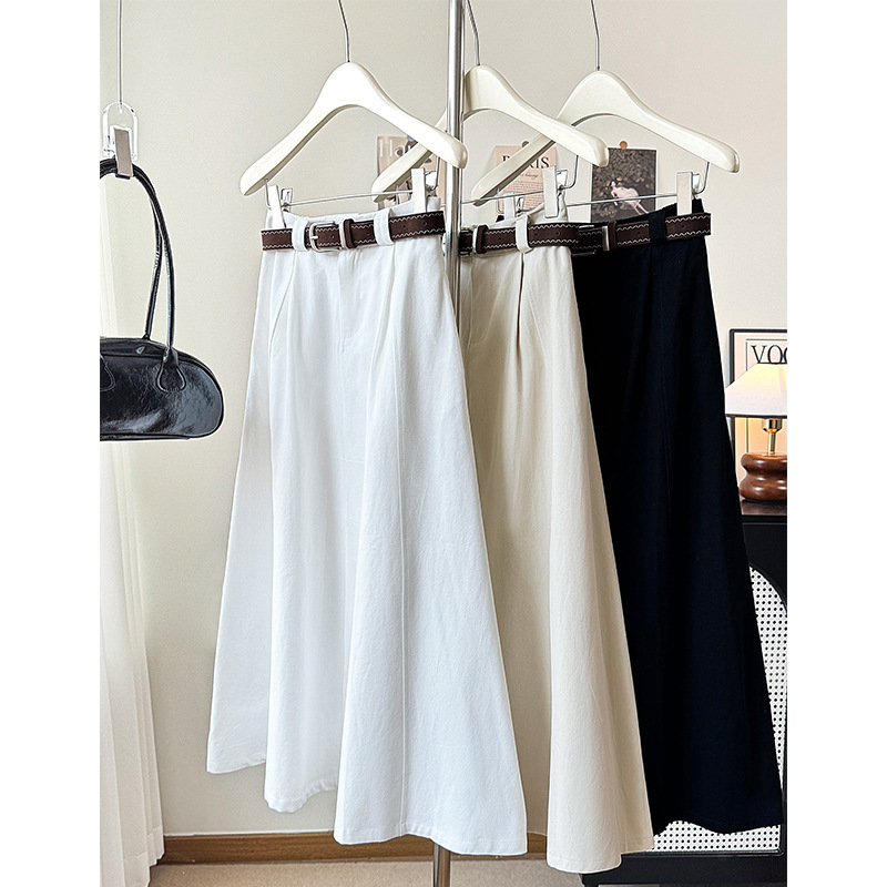 Hepburn Retro High-Waisted A-Line Commuter Skirt for Women 2026 Early Spring New Casual Pocketed Artistic Style Flared Skirt