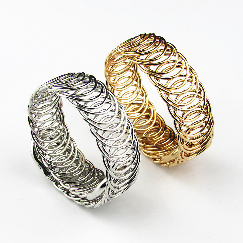 Geometric Pattern Unisex Gender Hollow Out Design Simple Style Geometric Iron Hollow Out Unisex Bangle