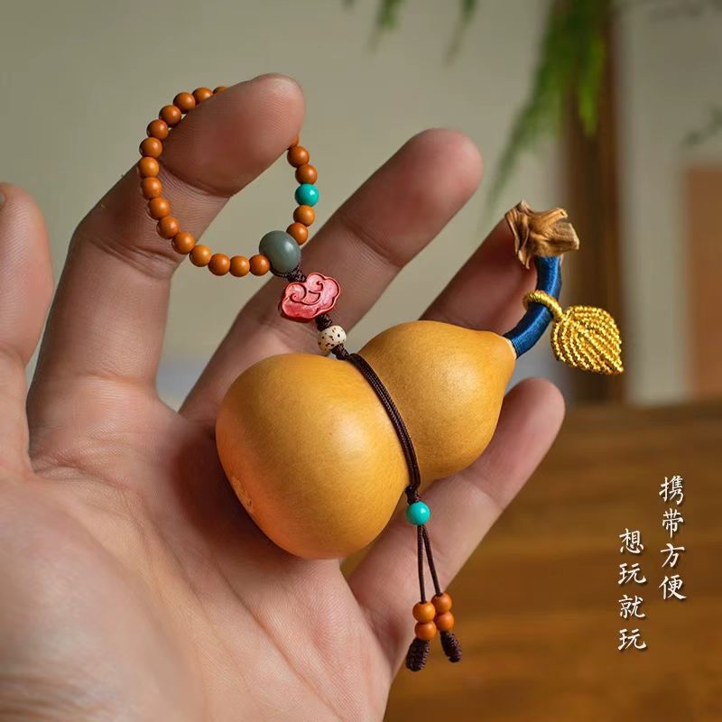 Natural Handcrafted Gourd Pendant, Exquisite Creative Bag Accessory, Portable and Suitable as a Gift for Friends