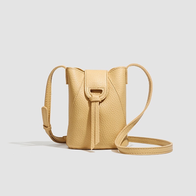 Women's Bag 2025 New Style, Stylish and Versatile, Niche Design, Single Shoulder Crossbody Bag, Mobile Phone Bag, Commuter Bucket Bag, Trendy