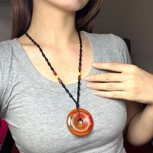 Natural Warring States Red Raw Stone Loose Stone Peace Buckle Pendant Necklace Southern Red Agate Men's and Women's Sweater Chain Accessories Wholesale