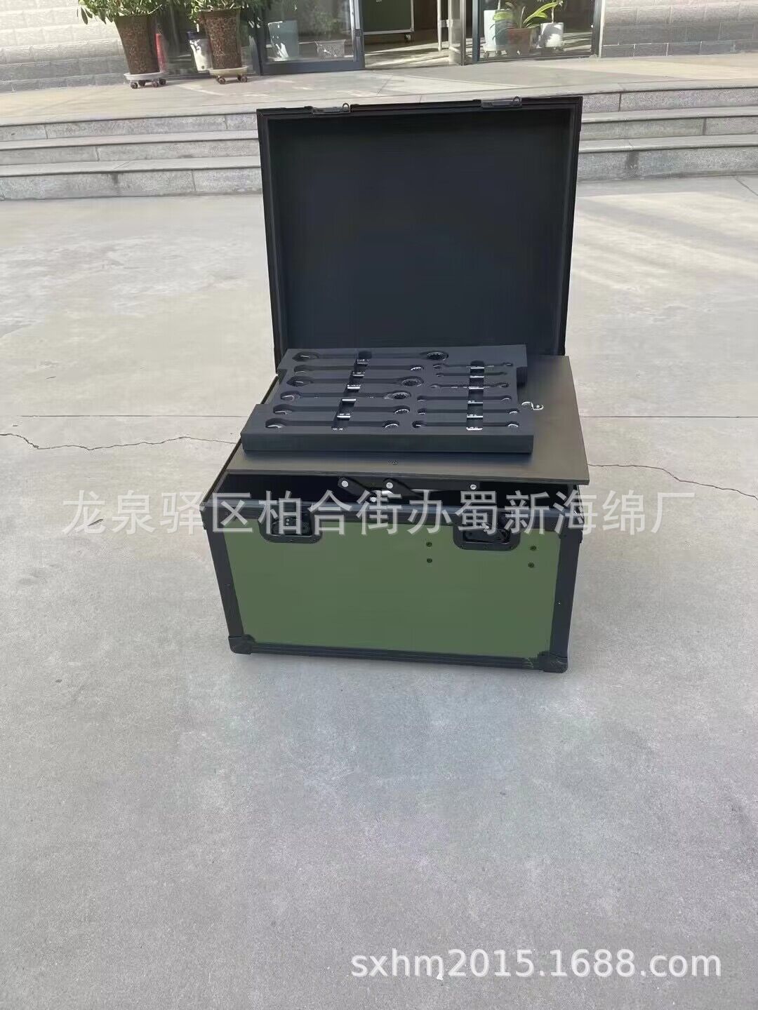 厂家供应铝箱内衬海绵泡沫/粘成型高密度铝箱成型高密度海绵