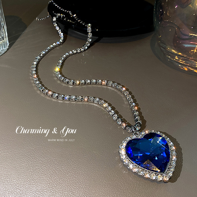 Large Titanic Ocean Star Blue Treasure Diamond Crystal Zircon Broken Silver Pearl Necklace Elegant Fashion Lock Large Titanic Ocean Star Blue Treasure Diamond Crystal Zircon Broken Silver Pearl Necklace Elegant Fashion Lock