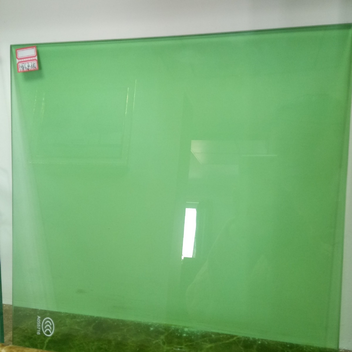 厂家供应4mm 5mm 6mm 自然绿 翡翠绿 深绿玻璃 在线着色玻璃