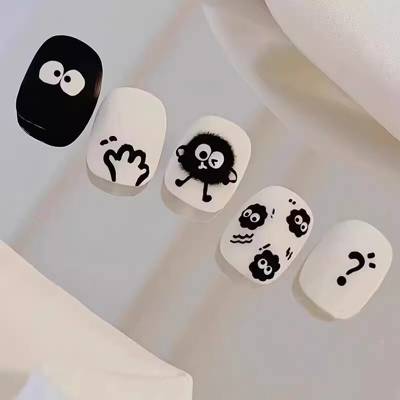 [Fluffy Briquettes] Purely Handmade Finished Manicure Short Hand-Painted Cute Cartoon Wearable Nails