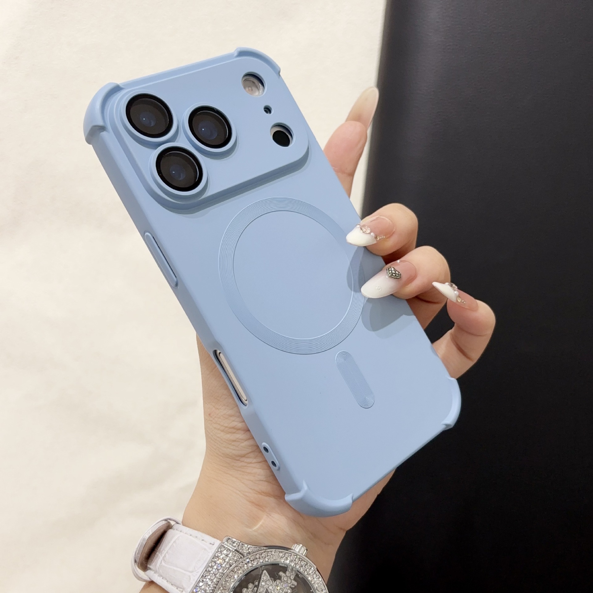 Funda para teléfono móvil iPhone 17 PRO, con airbag líquido, succión magnética en las cuatro esquinas, película protectora para la lente de Apple 16, funda protectora de cobertura total