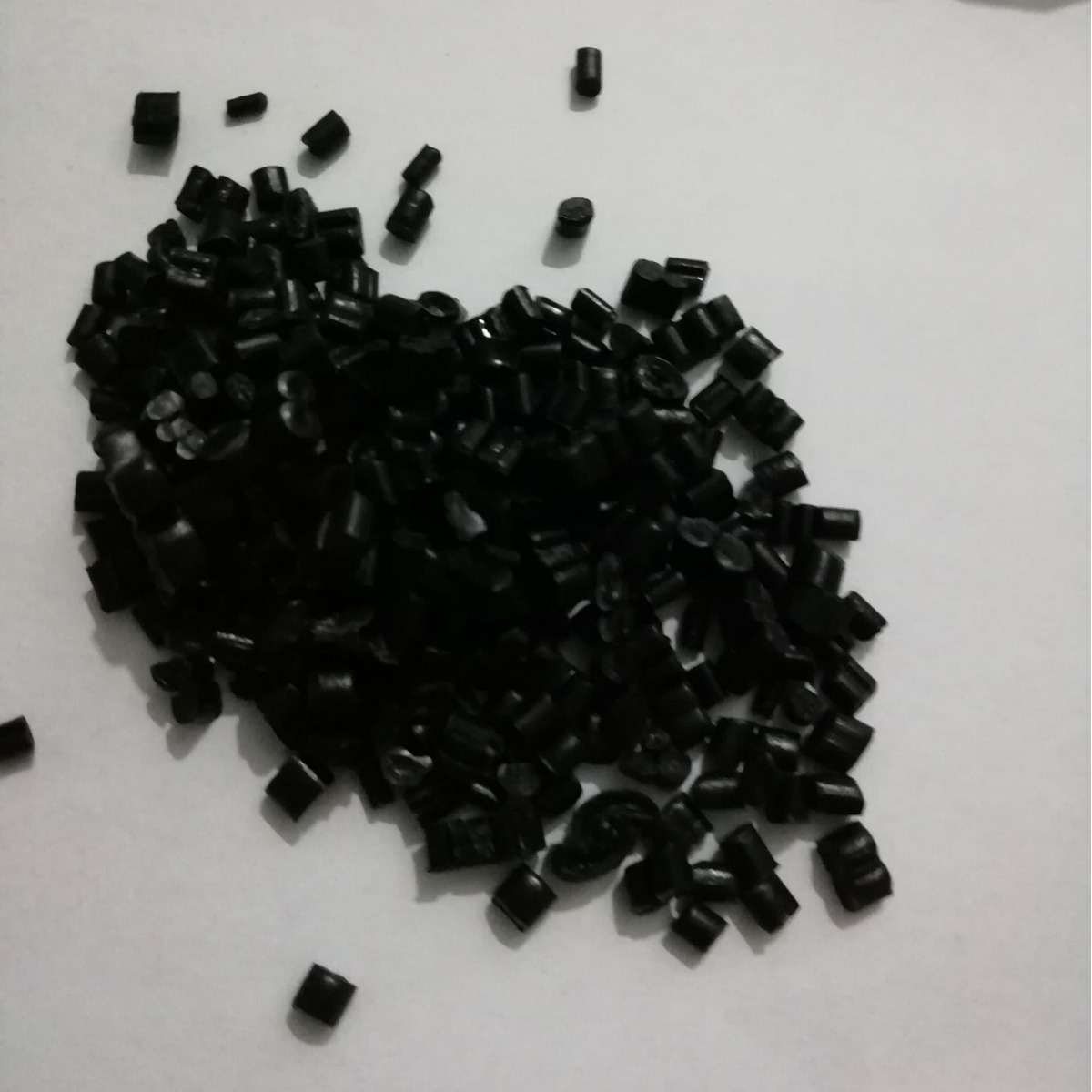 黑色ABS颗粒，韧性好，价格优 量大 无水花