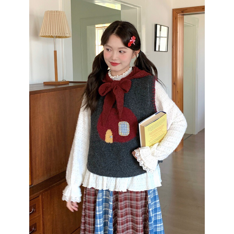 Sweet and Cute Pullover Embroidered Top with Patchwork, Round Neck Gray Knitted Sweater Vest for Women, Autumn and Winter Sleeveless Top