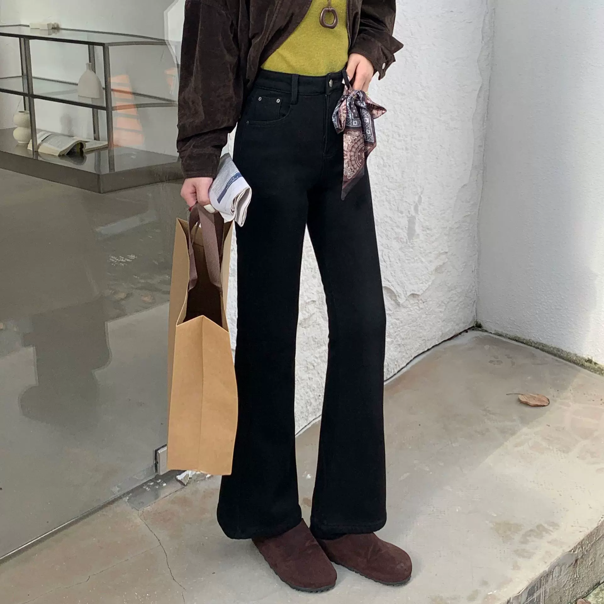 25冬新款加厚显瘦高腰保暖丝巾复合黑色加绒微喇牛仔长裤女22740