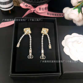 高版批发25轻奢高级感耳饰贵女平替925银针黄铜对版真金电镀耳环