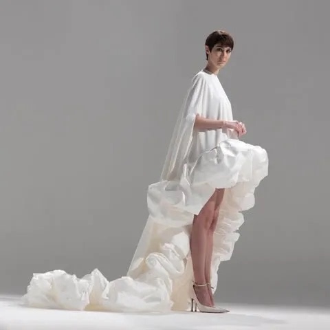 New Niche White Pullover Dress with Short Front and Long Back, Suitable for Weddings, Balls, and Parties, Available in Various Colors New Niche White Pullover Dress with Short Front and Long Back, Suitable for Weddings, Balls, and Parties, Available in Various Colors