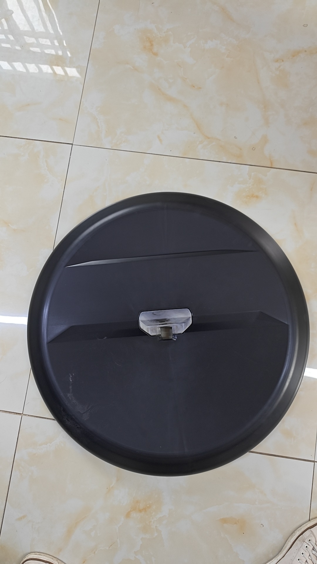Suitable for FJ Cruiser spare tire cover, 265/60R18 tire, hard-shell rear-mounted spare tire cover, exterior modification