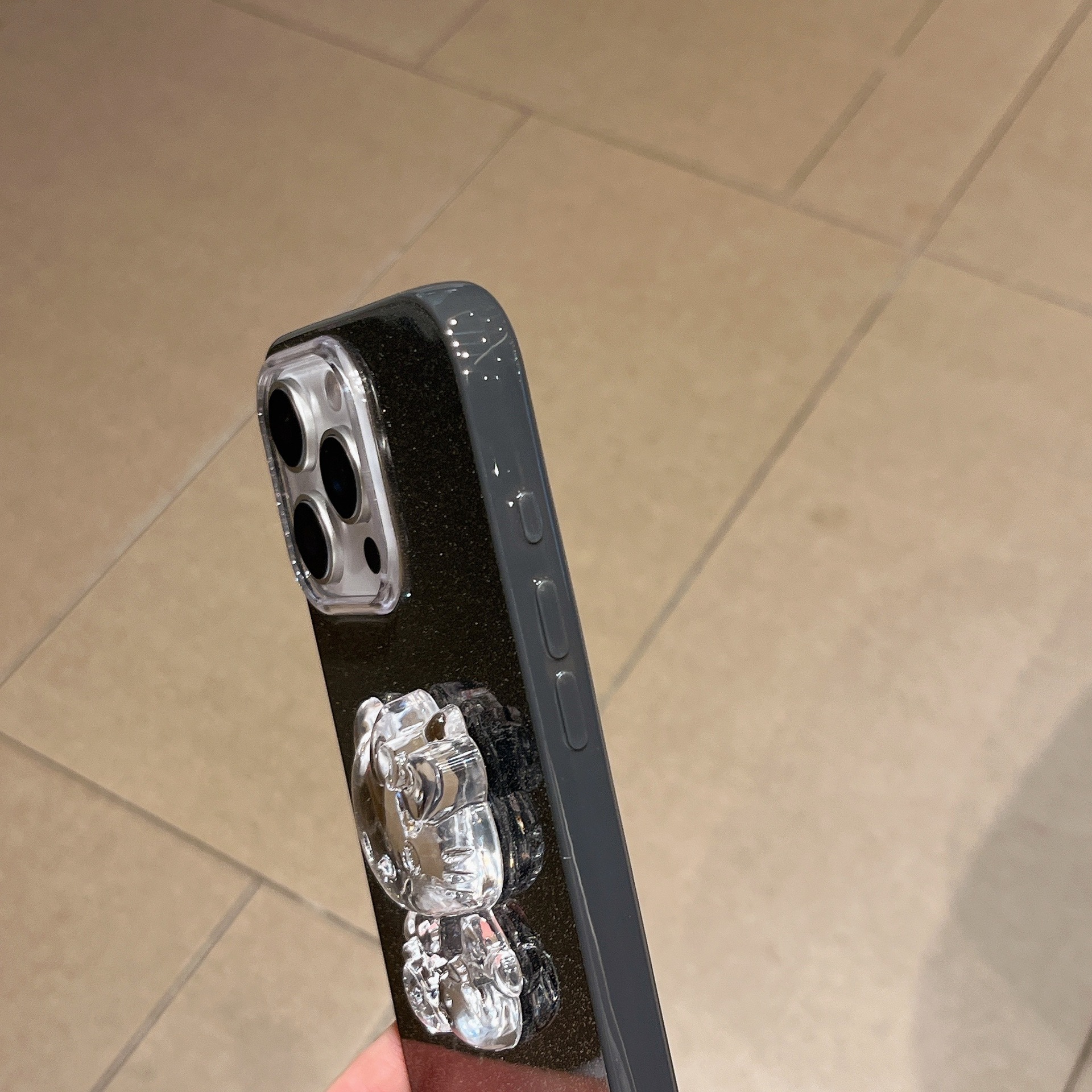 06444CE0-F1C5-4F70-89AB-810B55