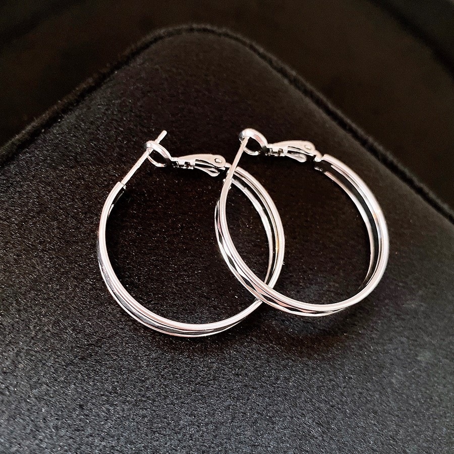Nicho de diseño de plata amor geometría bola aguja de plata pendientes transfronterizos venta caliente minimalista viento frío fábrica de alto nivel image 54