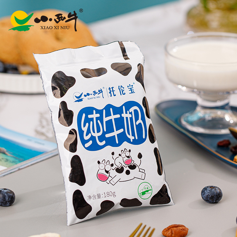 Guangming Xiaoxiniu Qinghai Specialty Tulongbao Pure Milk from the Qinghai-Tibet Plateau 180g x 16 Bags