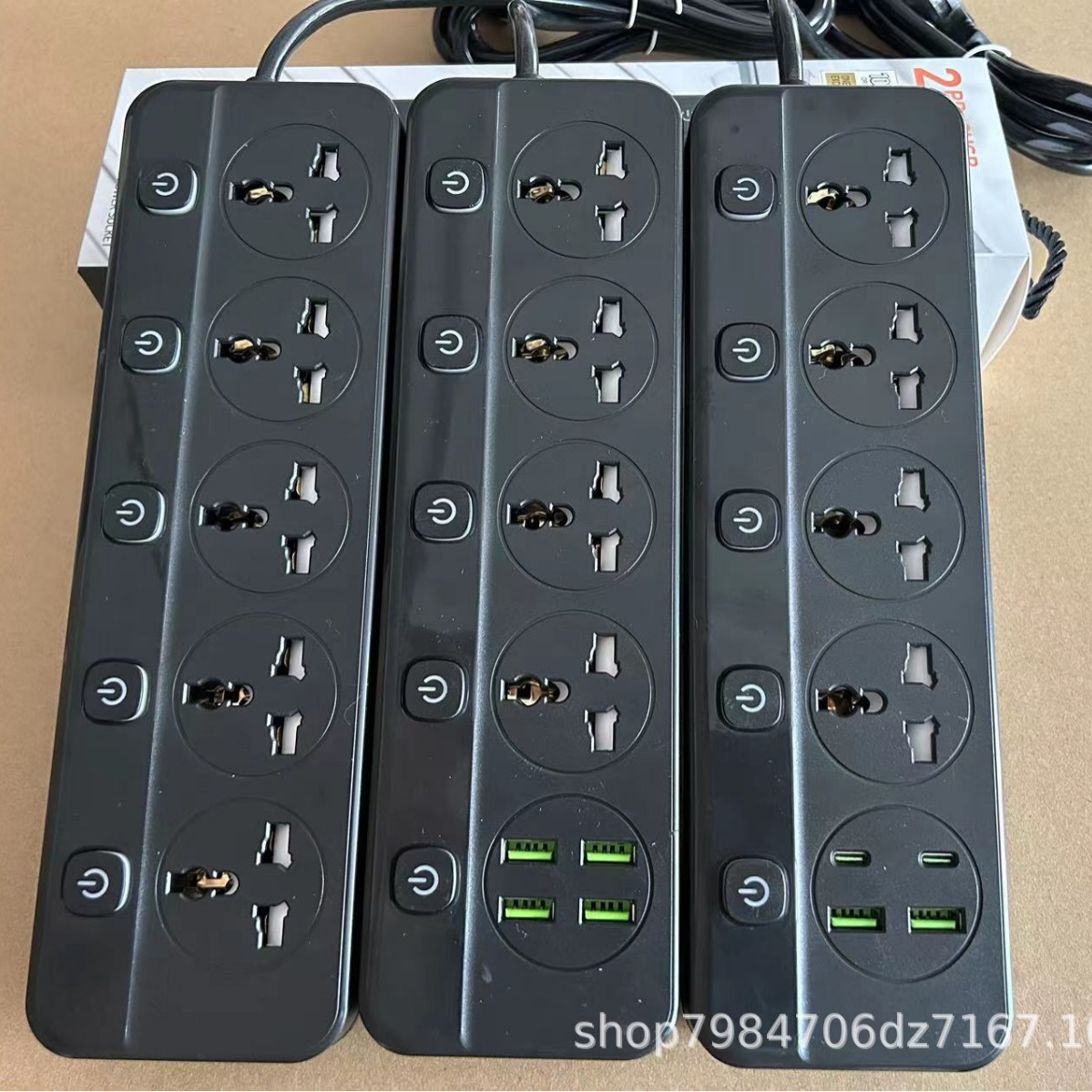 Gabinete de montaje de Yiwu, estándar europeo, estándar europeo, orificio multifunción transfronterizo más interruptor de control de enchufe de alimentación USBType-C