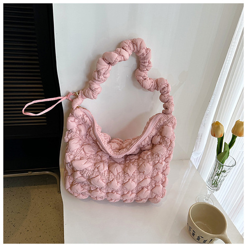  New Honeycomb Stitched Thread Folded Large Capacity Cloud Shape Bag with Adjustable Shoulder Strap Crossbody Bag