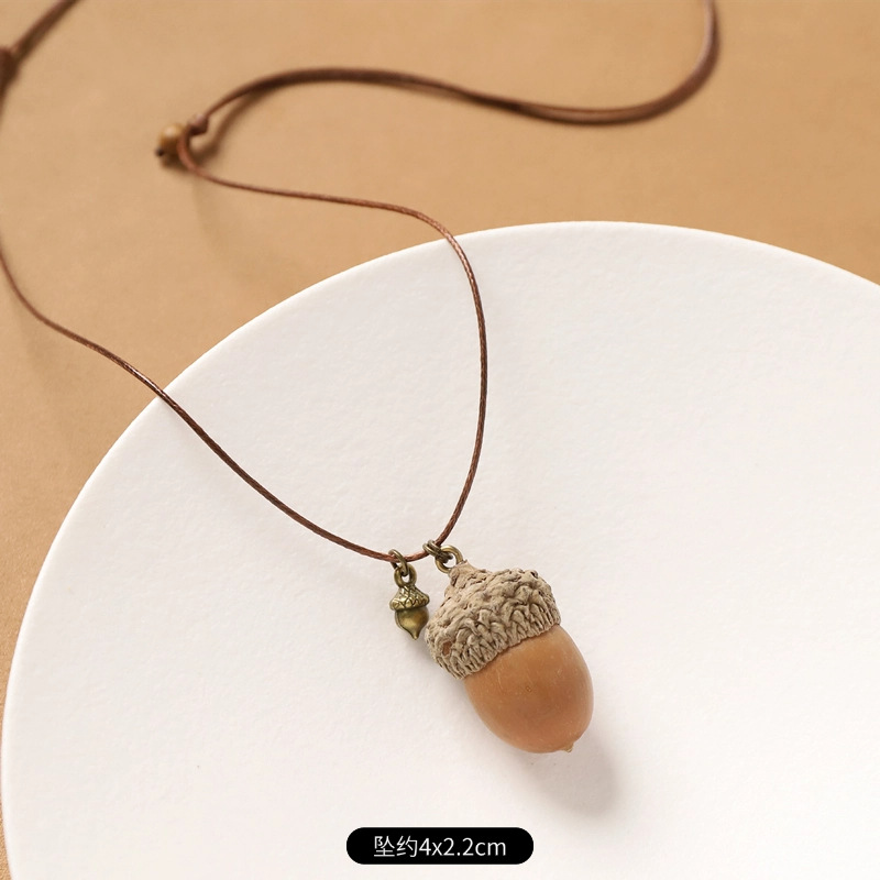 8-plant necklace (round acorn)