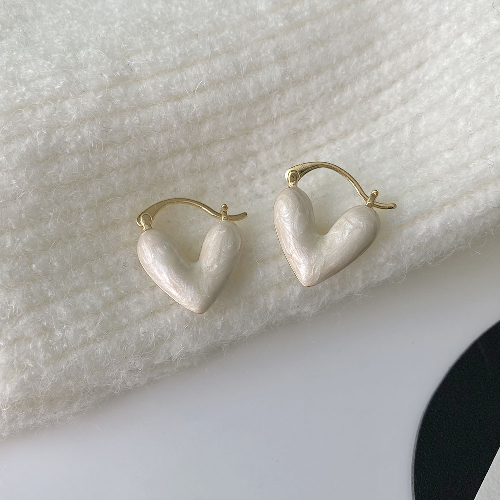 1 Paar Elegant Süss Herzform Kupfer Überzug Ohrringe display picture 3