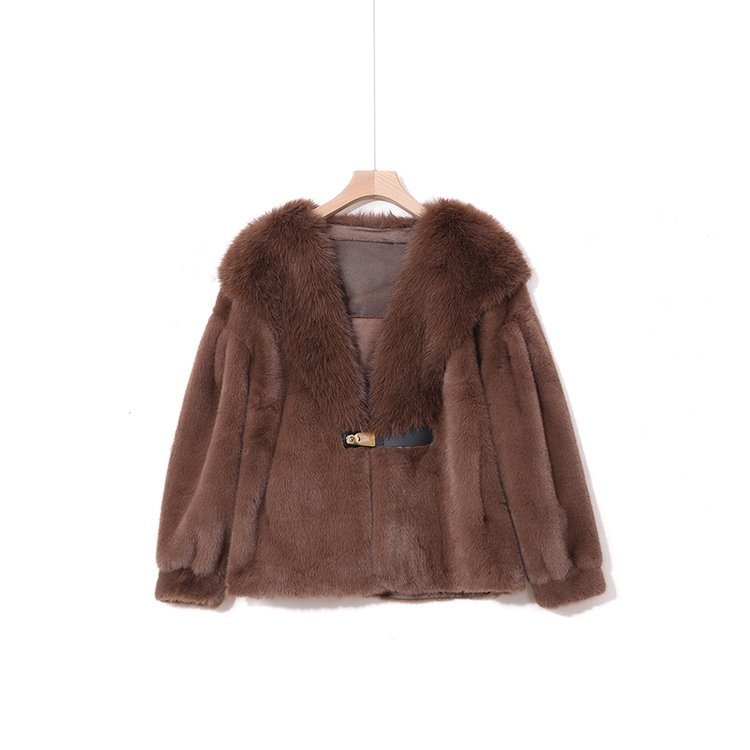 Giacca corta in pelliccia da donna, alla moda e versatile, in velluto di visone con fibbia a impiombatura_voghion.com