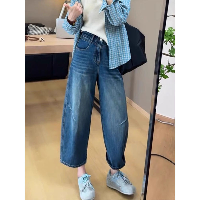 Plus-Size Wide-Leg Jeans, New Summer Denim Pants for Women, High-Waisted, Loose Fit, Banana Cropped, Slimming, for Curvy Figures Plus-Size Wide-Leg Jeans, New Summer Denim Pants for Women, High-Waisted, Loose Fit, Banana Cropped, Slimming, for Curvy Figures