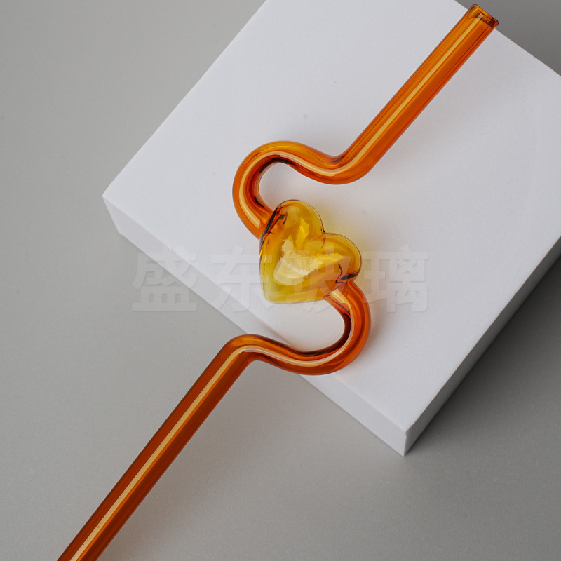Nueva alta borosilicato corazón largo curvado paja chica corazón transparente paja hogar leche jugo paja tubo