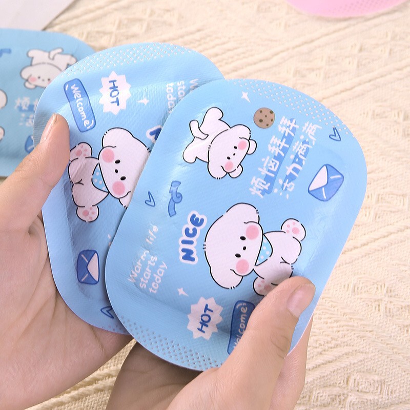 暖かい手は身につけた暖かい手の宝の学生の事務を貼って携帯して手の神器を温めます。|undefined