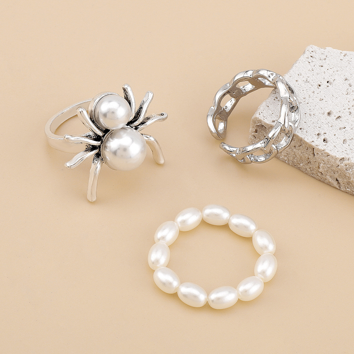 Fashion Female Simulated Pearl Creative Chain Spider Alloy Ring display picture 5