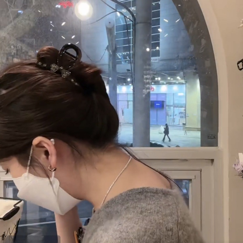 Südkorea Dongdaemun glänzenden Kristall drei-Blatt-Blumenclip High-Grade-Temperament alle-Spiel Liebe Haarspange große Hai-Clip_voghion.com