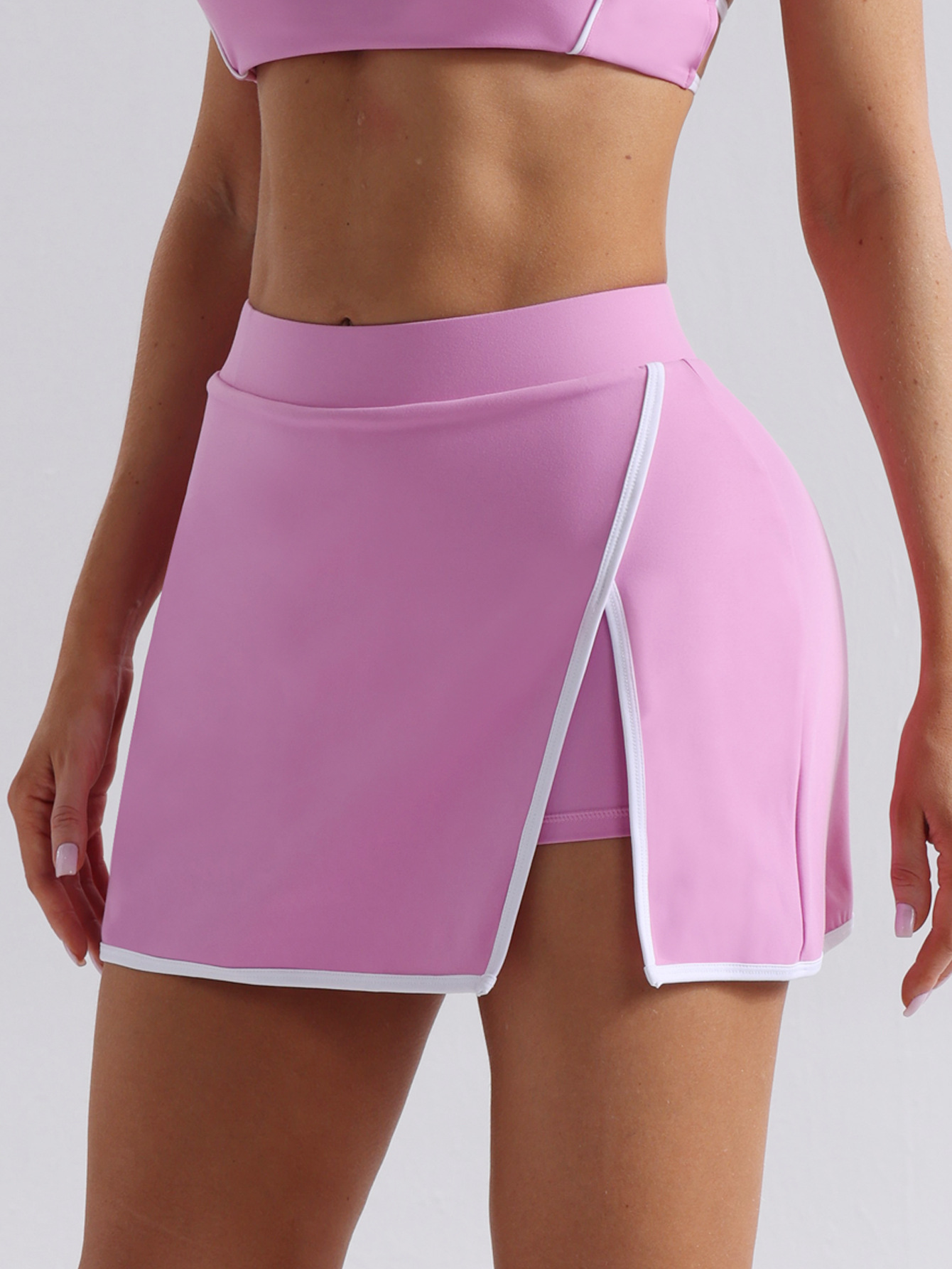 Traje de yoga sexy de color de contraste desnudo, falda corta de tenis para mujer, espalda abierta, sujetador deportivo ajustado, ropa interior de tirantes de fitness