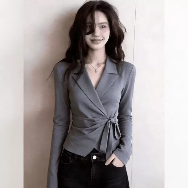 Gray Lapel Long-Sleeved Shirt for Women, New Early Spring Style, Stylish and Versatile Tie-Up Top, Beautiful Blouse in Black