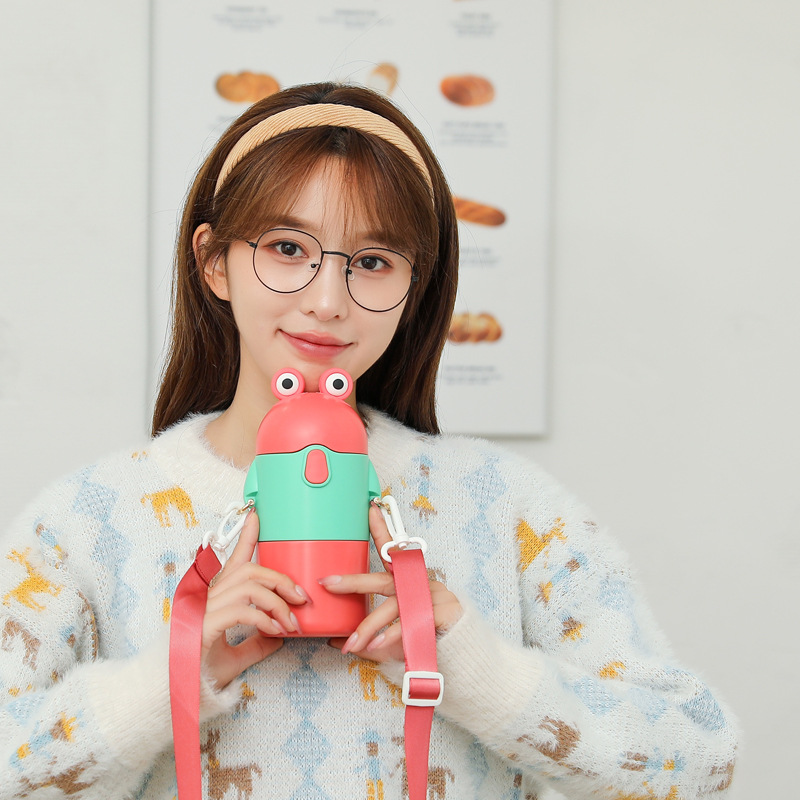 Nuevos niños de la rana del príncipe los taza vacío 316 paja Acero inoxidable agua crossbody Correa estudiante hervidor agua