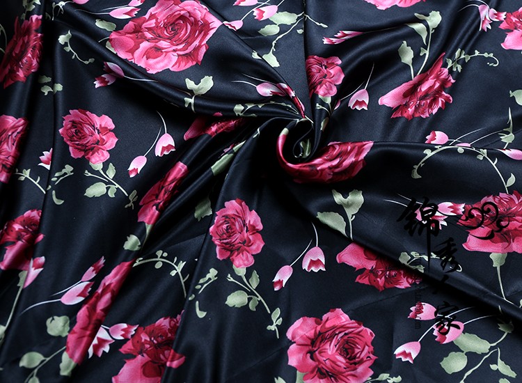 tela de seda impresa de flores tela de seda ropa antigua tela de prenda de ropa china tela de impresión de flores de plantas DIY