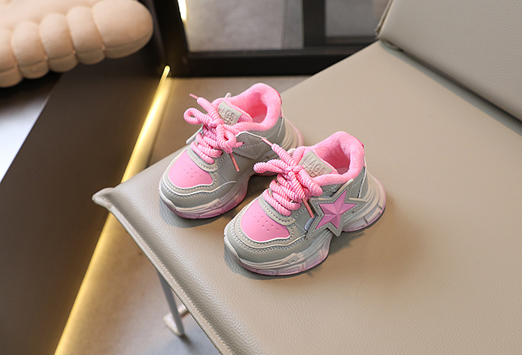 Zapatos deportivos para niños con suela ligera de invierno, edición coreana, dos zapatos de algodón para niños y niñas de 1 a 6 años_voghion.com