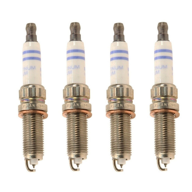 ZR6SII3320 suitable for Mercedes-Benz Chrysler Nissan Toyota Mitsubishi spark plug 0242140521