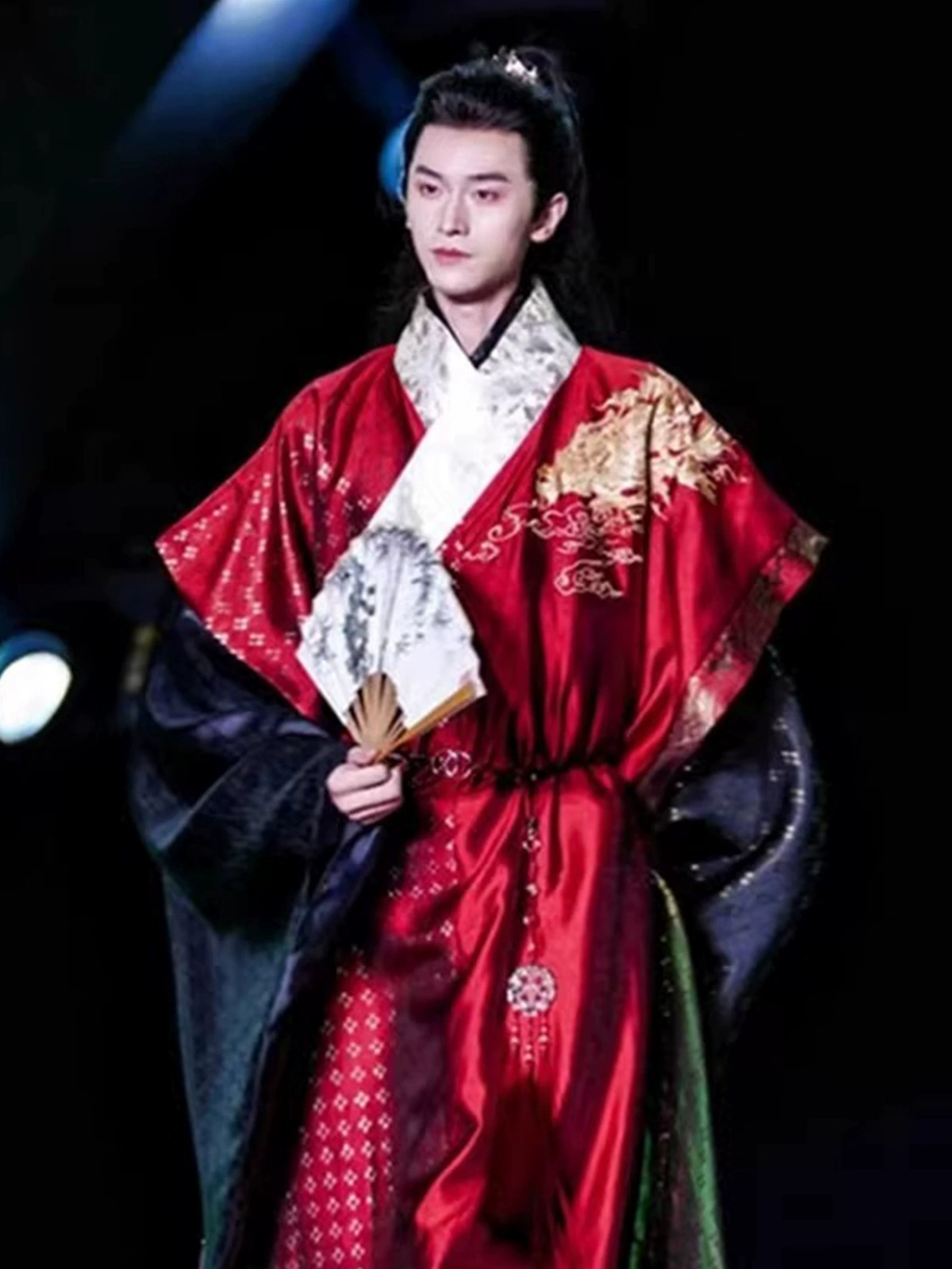 Оригинальная одежда Hanfu Ming Dao Ming Dao Mao Pipe вышитые цветы и вышитые золотые весенние и осенние драконы