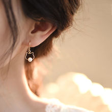 萌寵貓咪鏤空可愛珍珠銀針耳環14K包金色耳夾小眾設計高級感耳墜