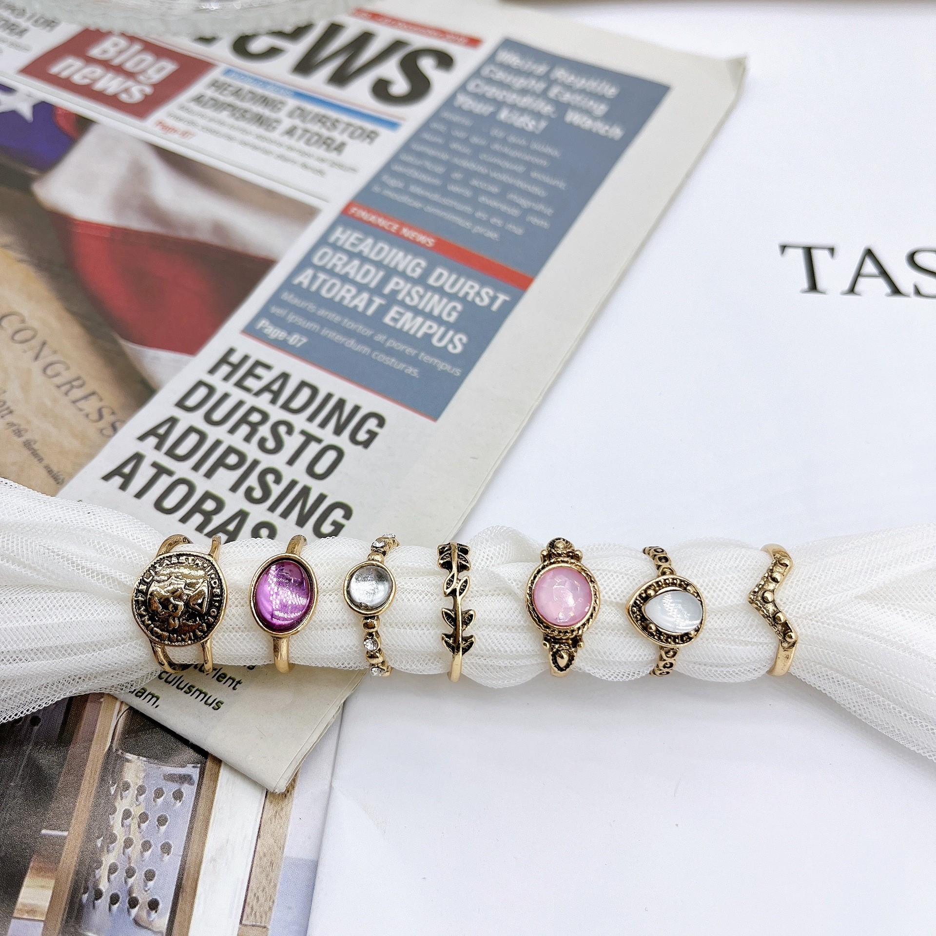 Aliexpress Hot Selling European and American Retro Ring Resin Diamond Personalized Fashion Antique Ring Set for Women Seven-Piece Set